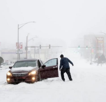 La ola de super frío se extiende por EEUU generando tormentas de nieve