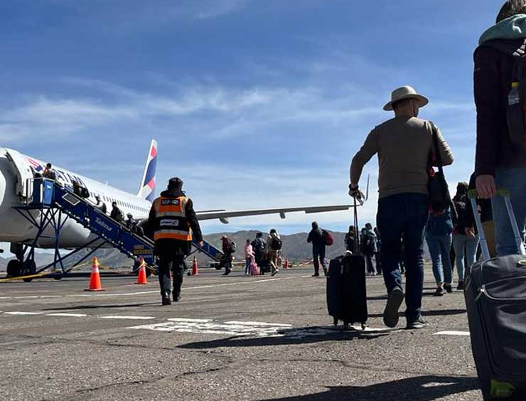 Canadá urge a sus ciudadanos a salir de Cuba