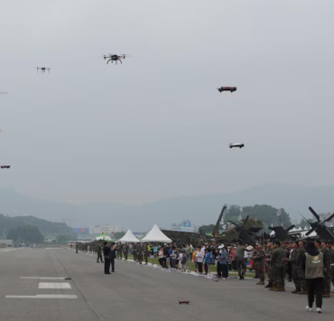 Kim Jong-un amenazó con una “respuesta terrible" ante drones de Corea del Sur