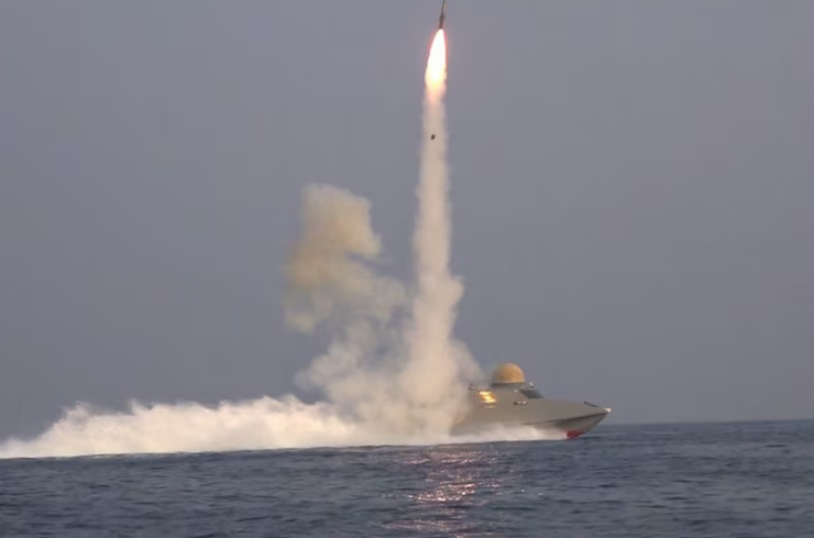 Irán probó un nuevo misil de largo alcance aumentando las tensiones