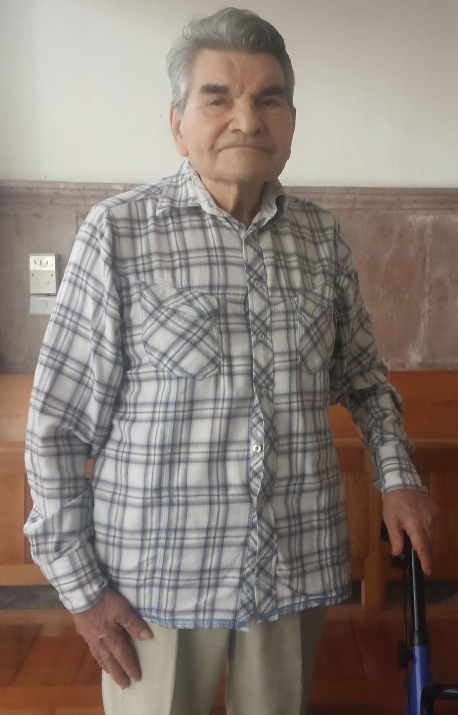 Dan merecido homenaje al padre Avelino Cortés