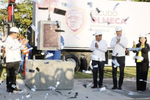 Colocación de la primera piedra del Centro de Mando y Control C5, proyecto clave que posiciona a Tabasco a la vanguardia nacional en materia de seguridad.