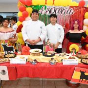 Estudiantes de la UTTAB