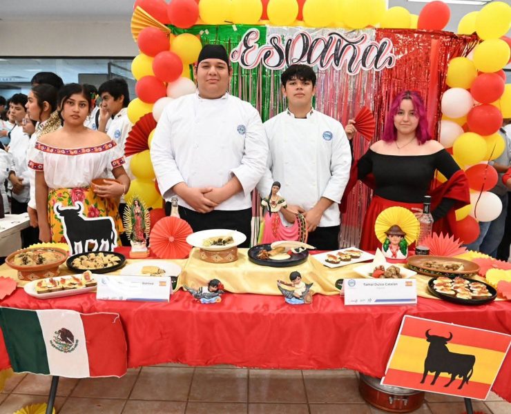 Estudiantes de la UTTAB