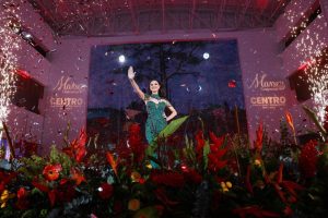 Monserrat Contreras Ponce, orgullosa Portavoz de Centro en la Feria Tabasco 2026, durante su presentación oficial en la Plaza La Ceiba del Palacio Municipal.