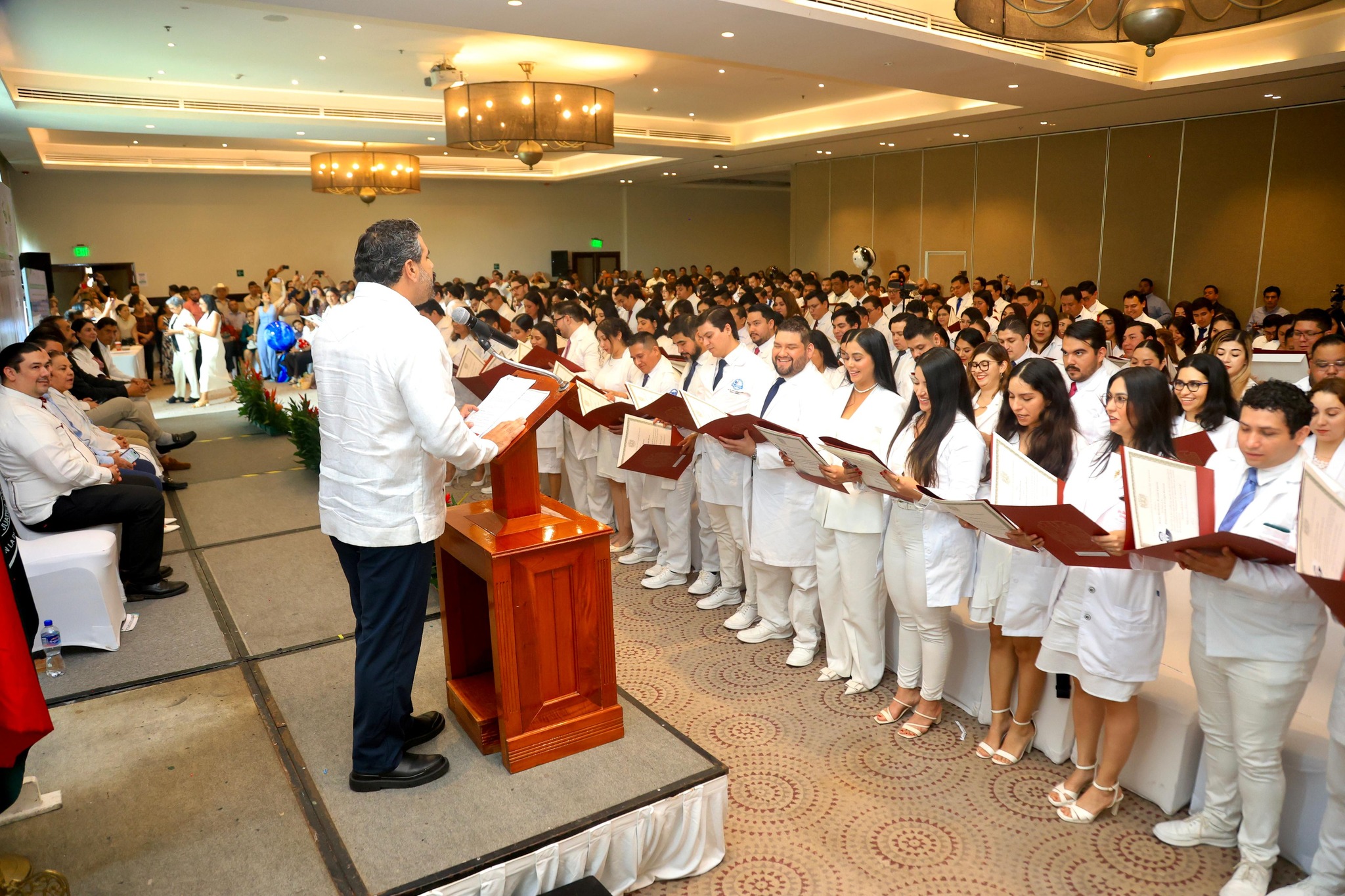 Protesta profesional y mensaje de la generación
