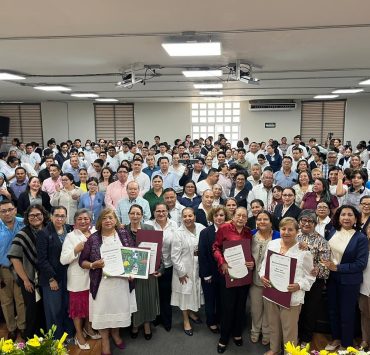 Reconocen trayectoria de cuatro docentes jubiladas de Enfermería en la DACS