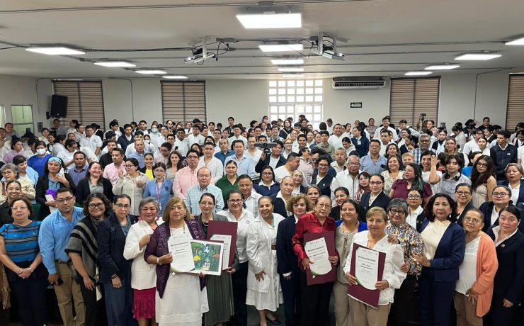 Reconocen trayectoria de cuatro docentes jubiladas de Enfermería en la DACS