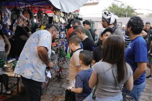 Técnicos y rudos protagonizaron intensos combates durante la Función de Lucha Libre en Tabasco, dejando el corazón en el ring y encendiendo la pasión de la afición en Villahermosa.