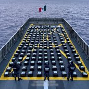 Aseguran cerca de dos toneladas de presunta cocaína