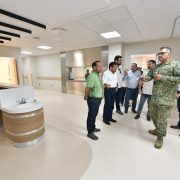 Cumple Gobernador de Tabasco con supervisión de Hospital de Cárdenas