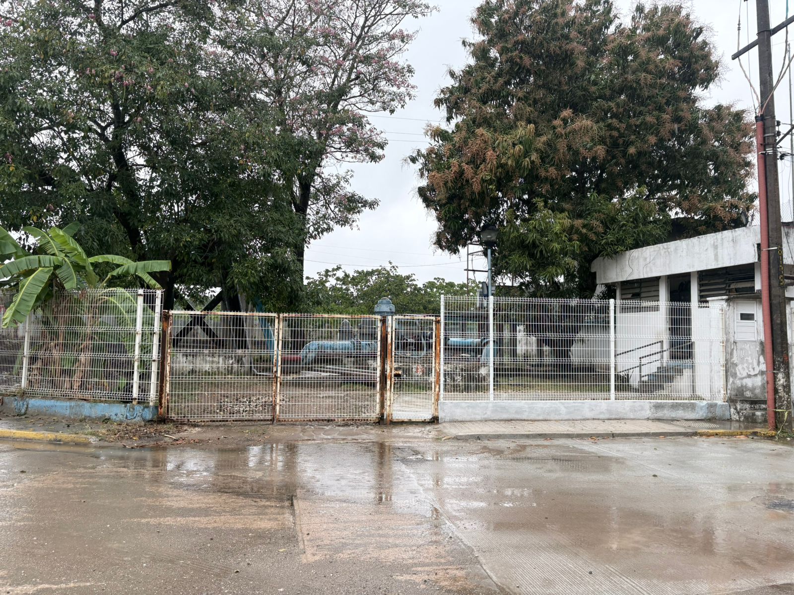 atención permanente a la población en zonas con encharcamientos