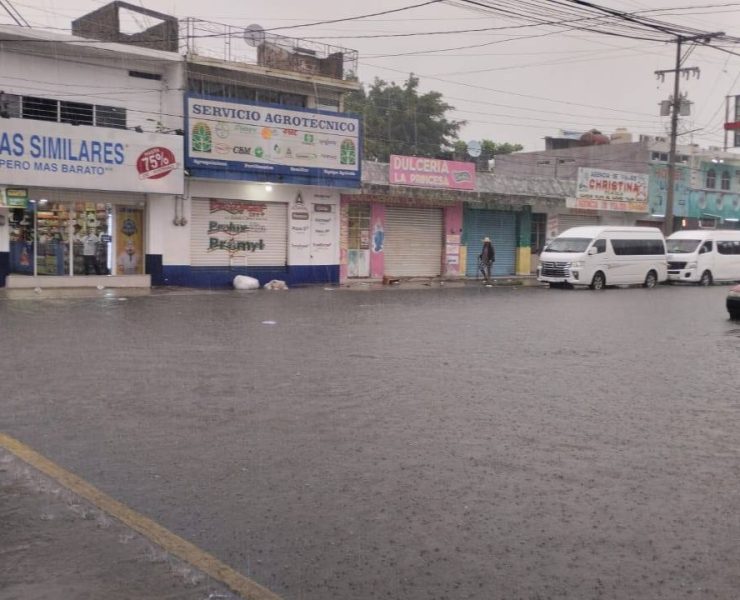 Lluvias intensas provocan anegaciones en Cárdenas