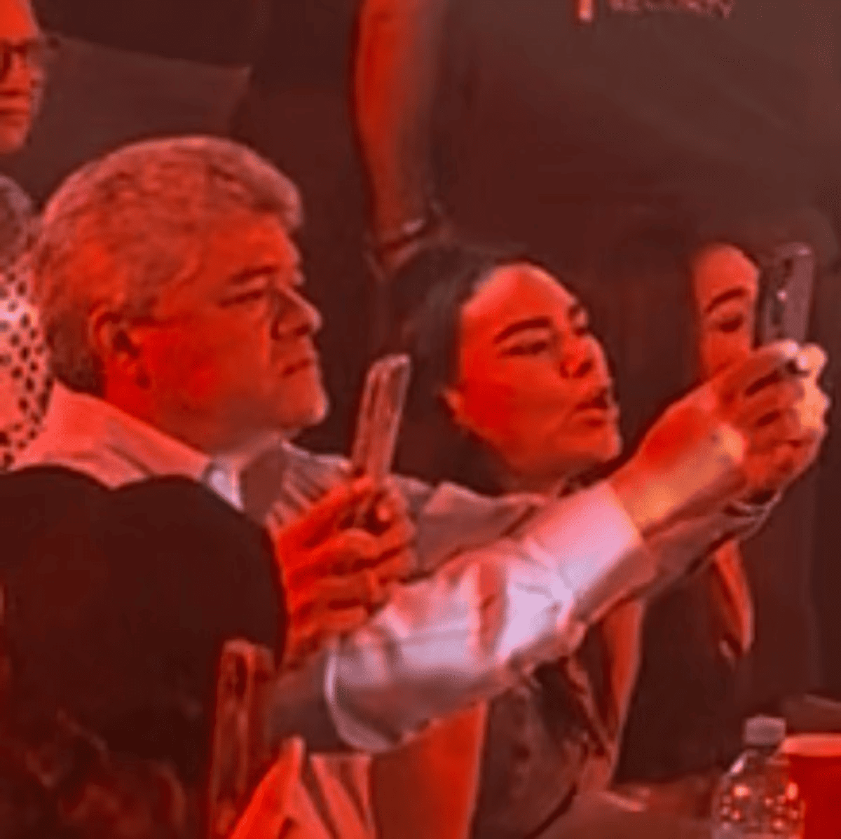 Lujo y polémica lo que se sabe del funcionario de Pemex ligado a la fiesta de XV años en Tabasco