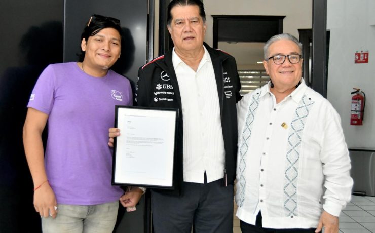 Reconoce el Rector de la UJAT a estudiante