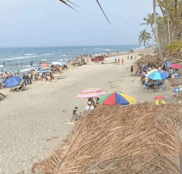 Restringen vehículos en playas de Tabasco