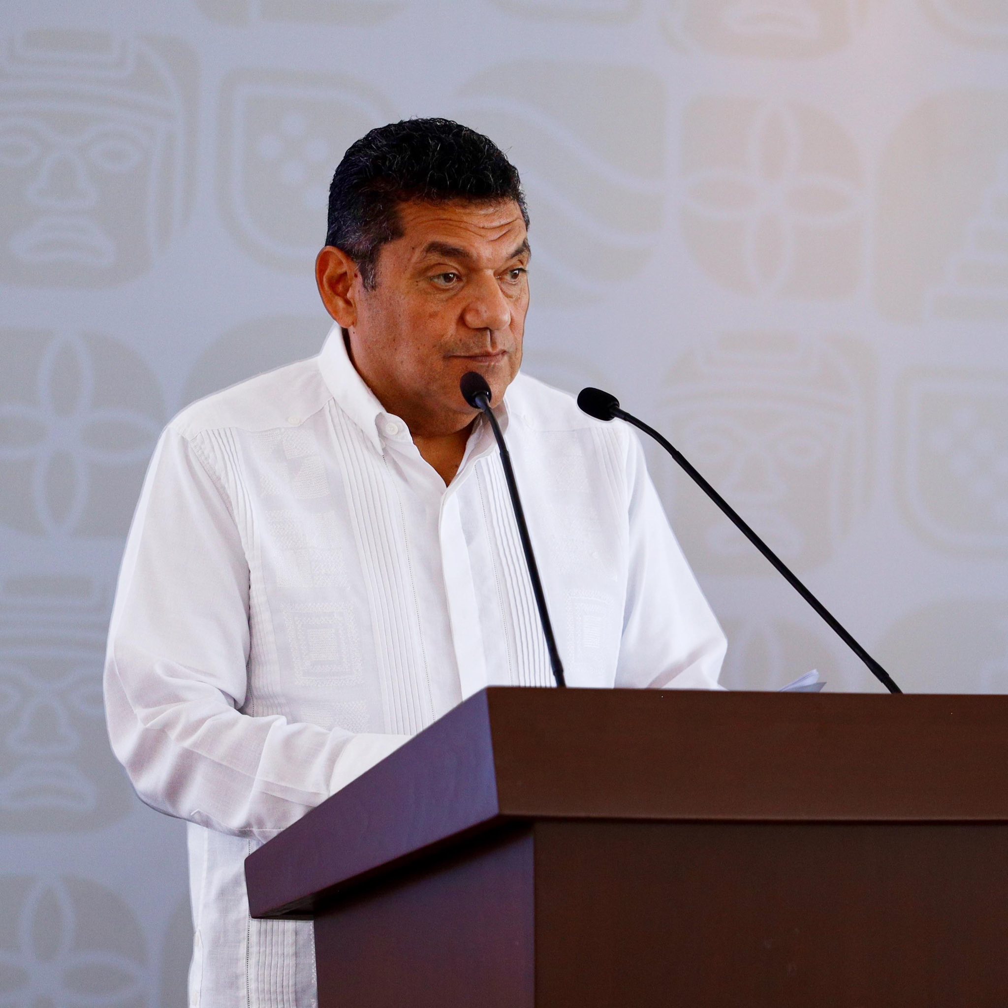 el gobernador Javier May Rodríguez 