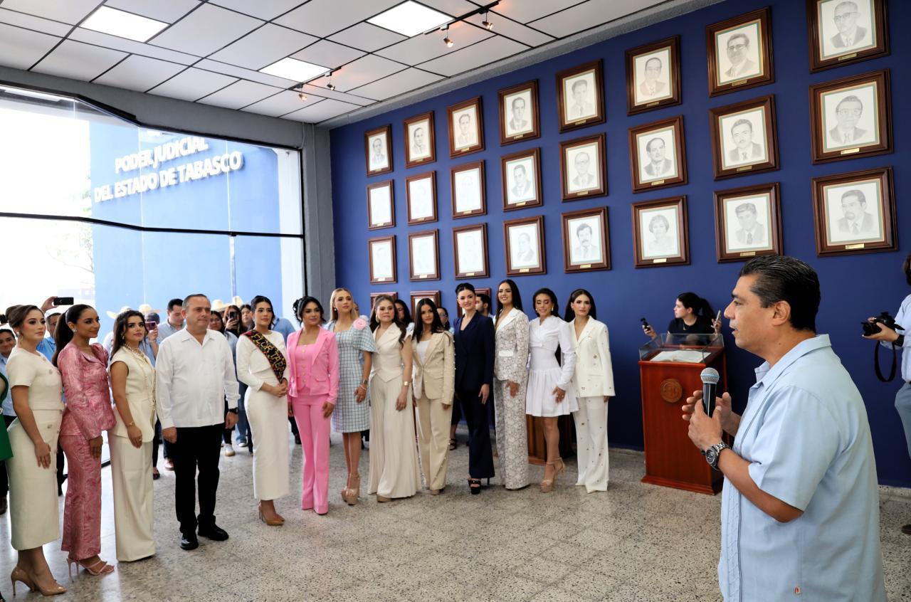 jóvenes por los Poderes del Estado