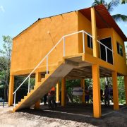 25 casas de palafito construidas por el Gobierno del Pueblo