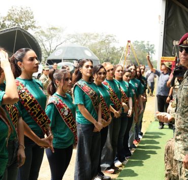 Embajadoras aspirantes a Flor Tabasco 2026 visitan la exposición