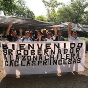 En su visita a los Centros de Aprendizaje Campesino en Macuspana