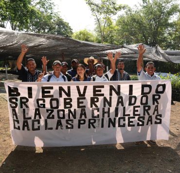 En su visita a los Centros de Aprendizaje Campesino en Macuspana