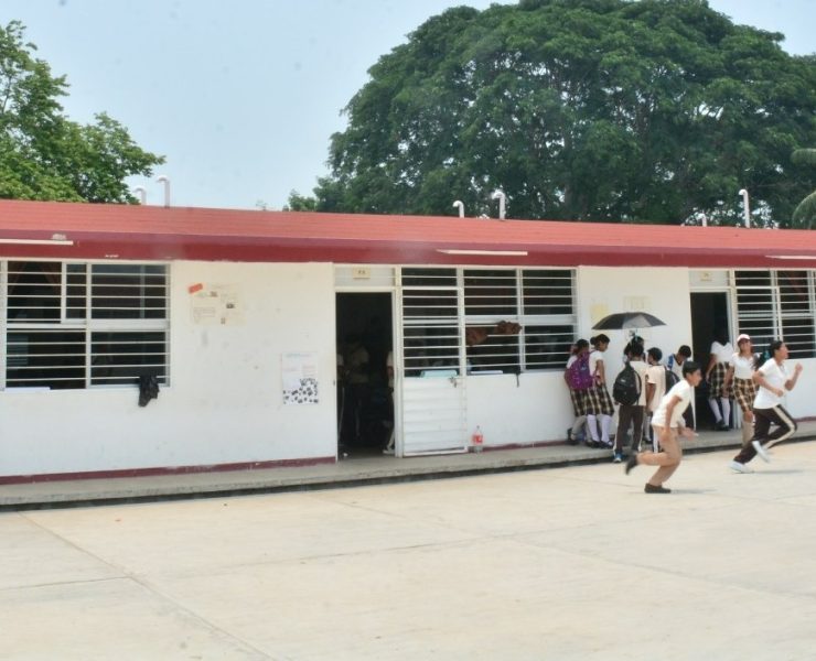 Evalúan ajustes en horarios escolares