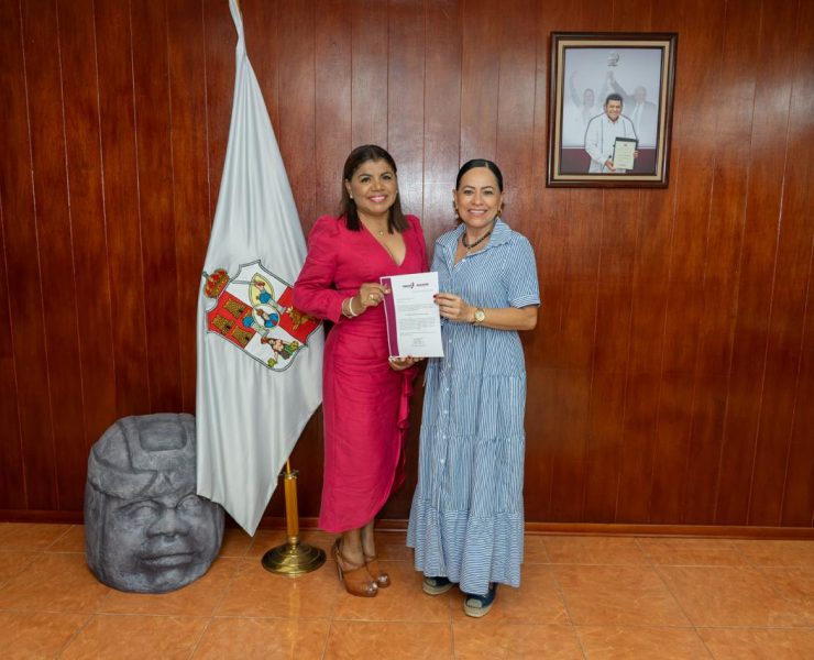 Nombran nueva titular en el Departamento de Escuelas Normales