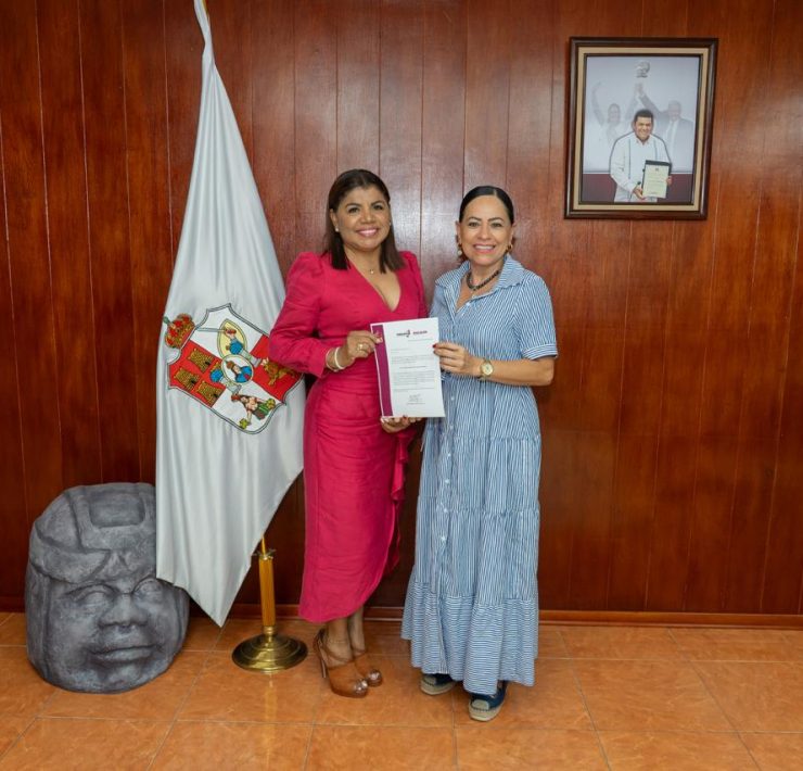 Nombran nueva titular en el Departamento de Escuelas Normales