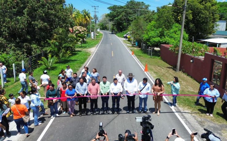 Se cumple rescate de 28 kilómetros de caminos en Comalcalco