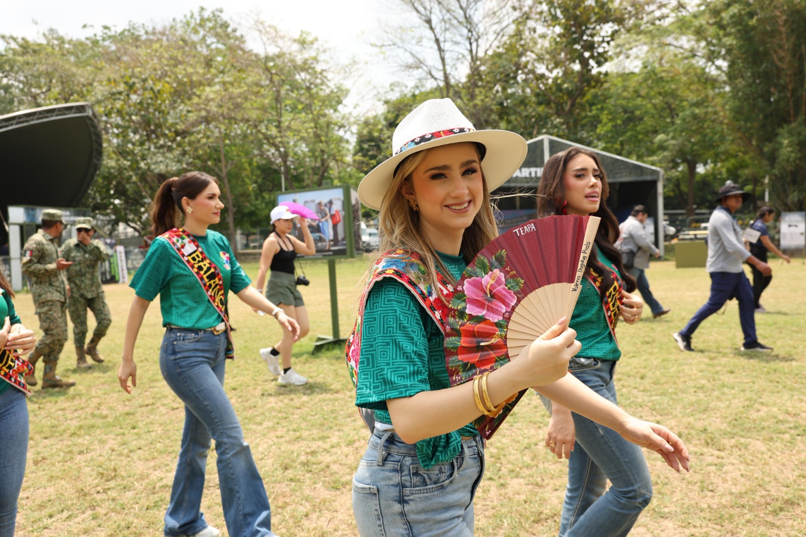 fortalecer el vínculo entre las Fuerzas Armadas y la sociedad.