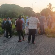 Bloquean carretera Frontera Ciudad del Carmen por protesta contra Pemex