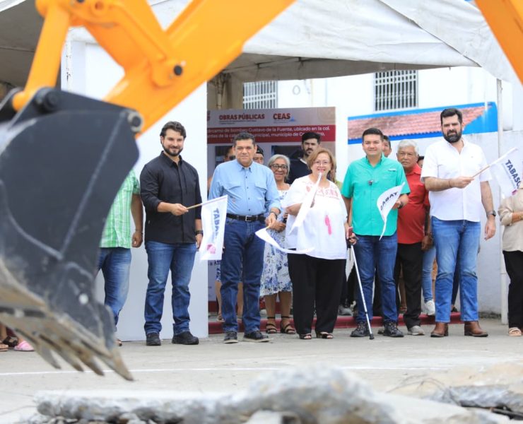 Entrega Javier May obras de infraestructura caminera y rehabilitación de cárcamos