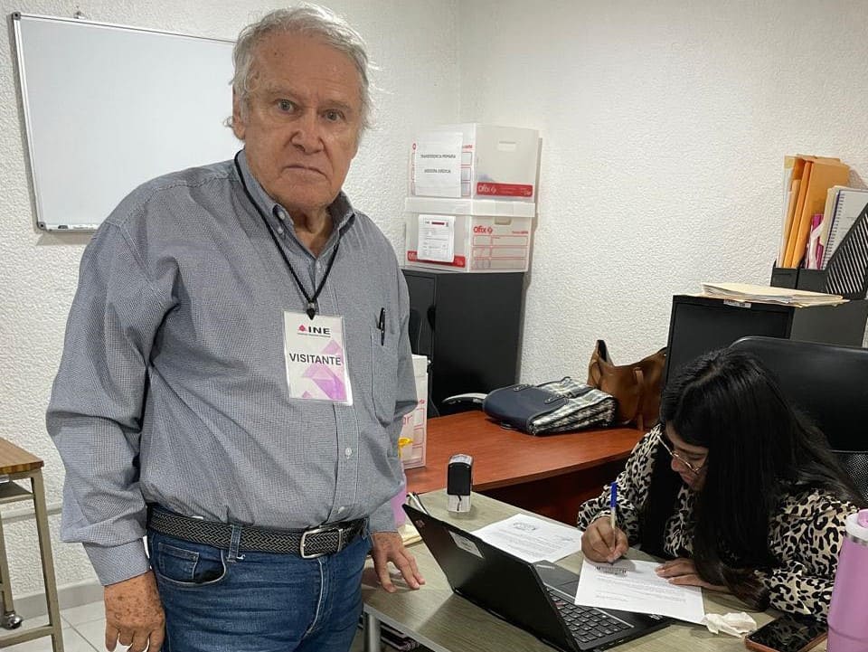 Juan José Rodríguez Prats deja el PAN