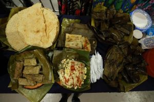 Artesanos y productores de Tacotalpa mostraron la riqueza cultural y turística que distingue a la región serrana de Tabasco.