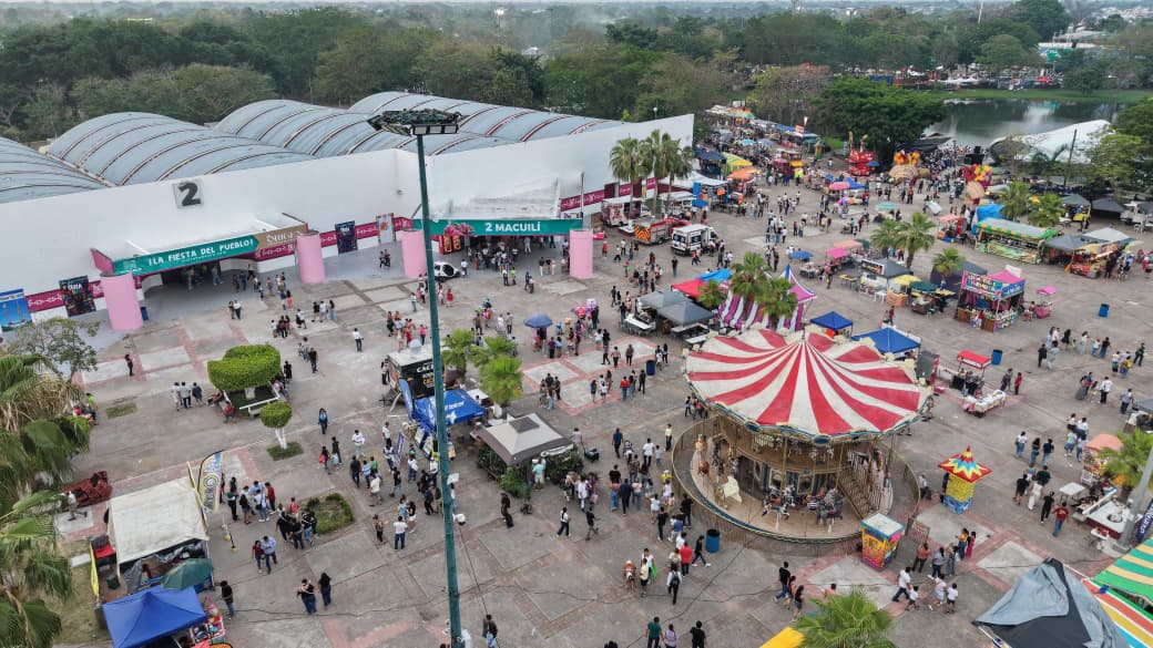 Miles de familias tabasqueñas en la Feria Tabasco
