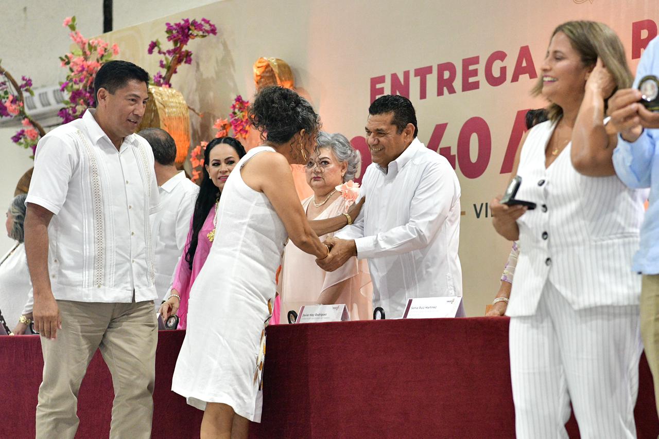 Reafirman compromiso con el magisterio tabasqueño