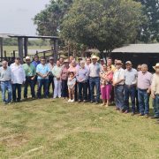 Reconocen resultados del Crédito Ganadero a la Palabra
