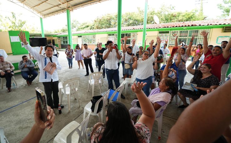 SEP acuerda reubicación de escuelas de Paraíso