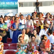 Se lucen en La Cultural durante la Fiesta del Pueblo