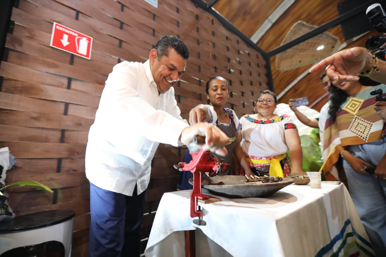 Stands de los municipios de Comalcalco y Centla en la Feria Tabasco 2026