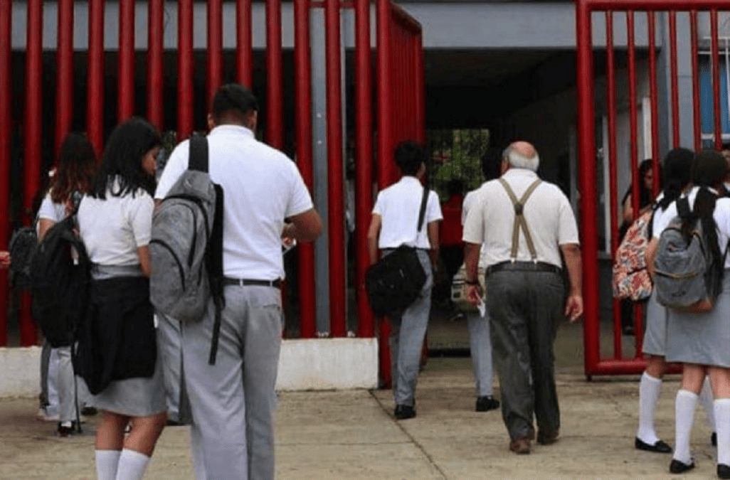 SETAB elimina examen de admisión para preparatorias