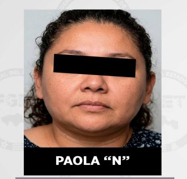 Vinculan a proceso a exfuncionaria