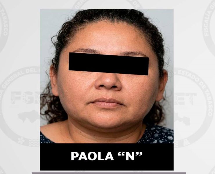 Vinculan a proceso a exfuncionaria