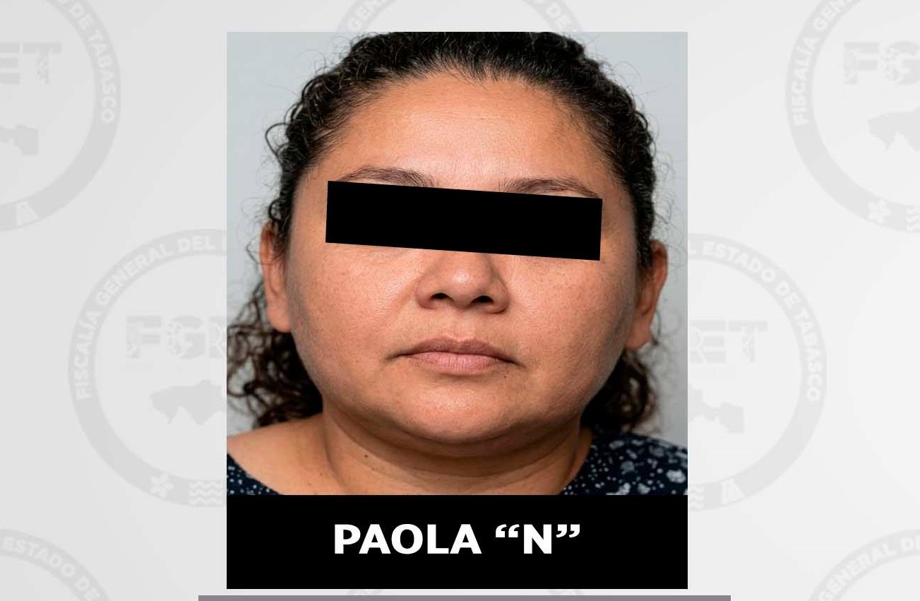 Vinculan a proceso a exfuncionaria