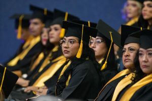 La generación 2026 del Instituto de Administración Pública de Tabasco celebró la culminación de sus estudios de licenciatura y maestría, reafirmando su compromiso con la educación y el fortalecimiento de las instituciones públicas.