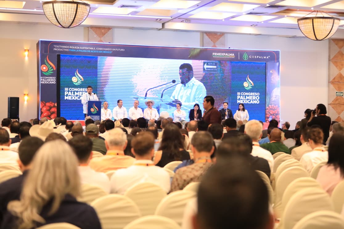 Inaugura Javier May el III Congreso Palmero Mexicano