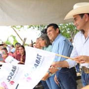 Inicia rehabilitación de la red que garantizará el agua potable en Emiliano Zapata