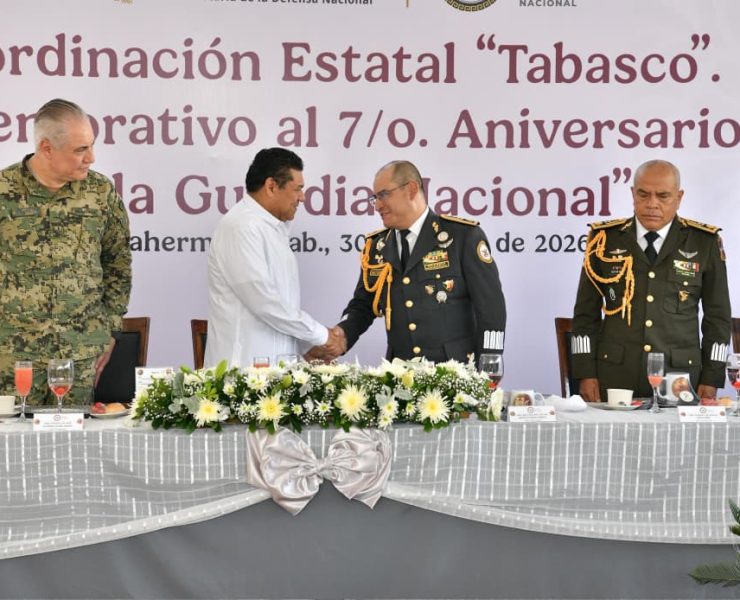 Javier May atestigua Aniversario de la Guardia Nacional