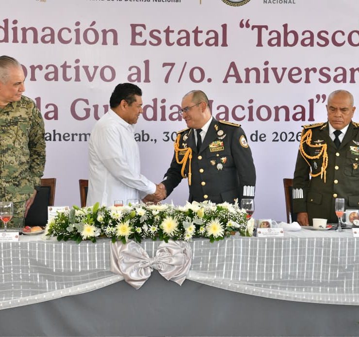 Javier May atestigua Aniversario de la Guardia Nacional